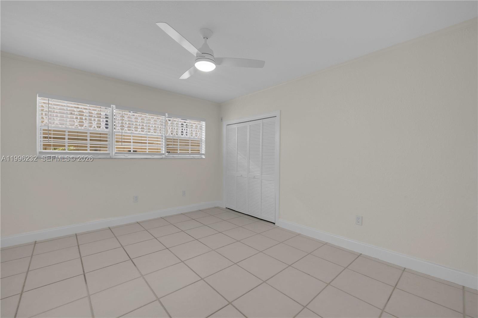 462 Golden Isles Dr #210, Hallandale Beach FL 33009