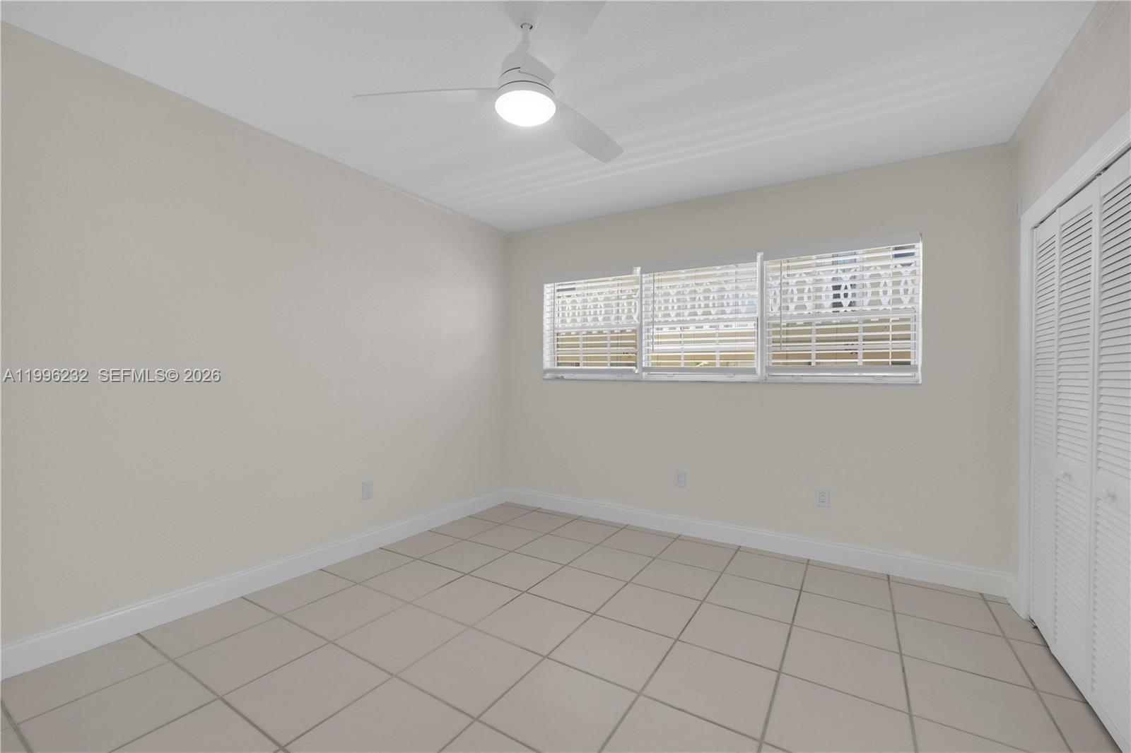 462 Golden Isles Dr #210, Hallandale Beach FL 33009