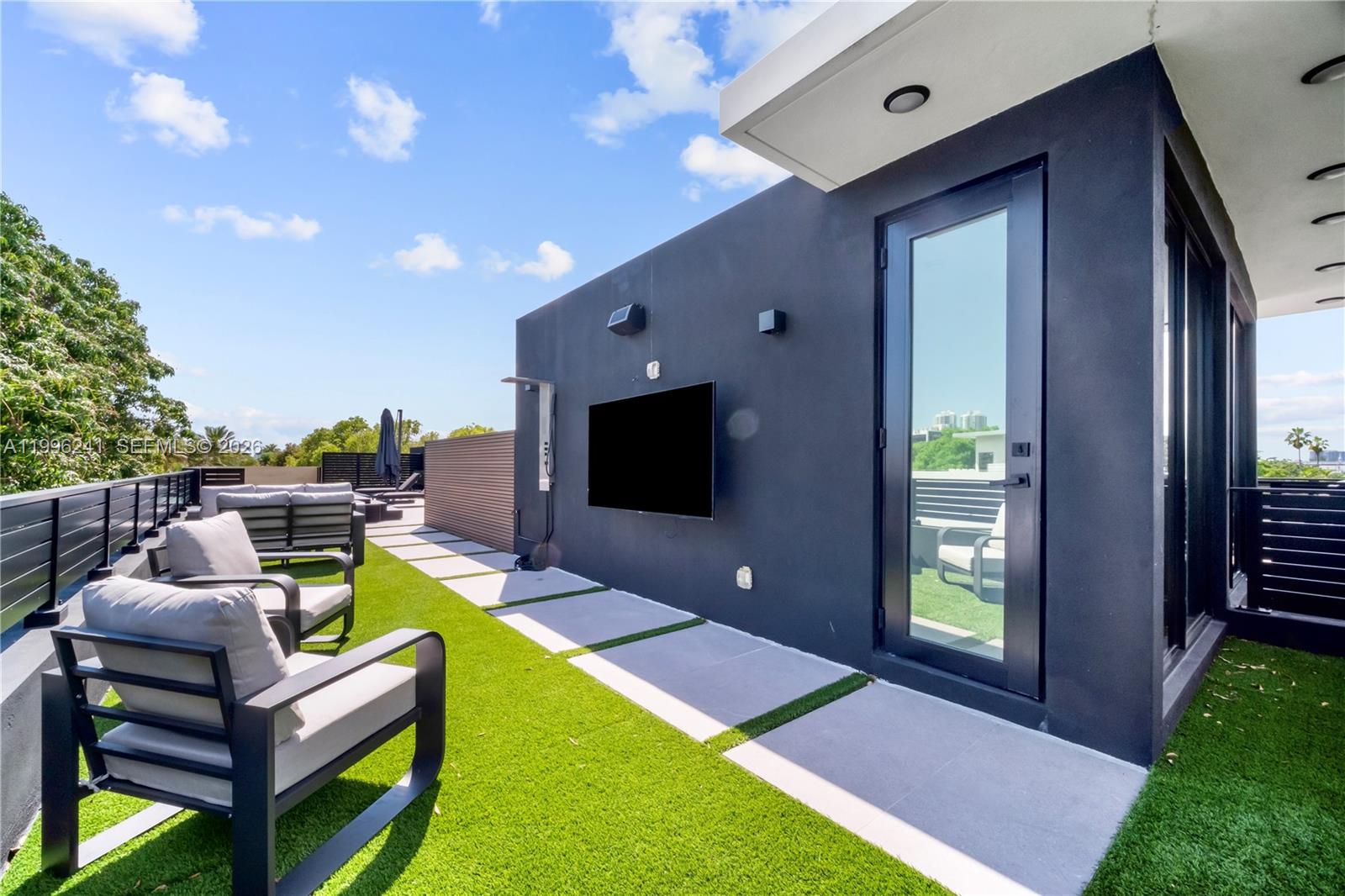 420 SW 15th Rd #420, Miami FL 33129