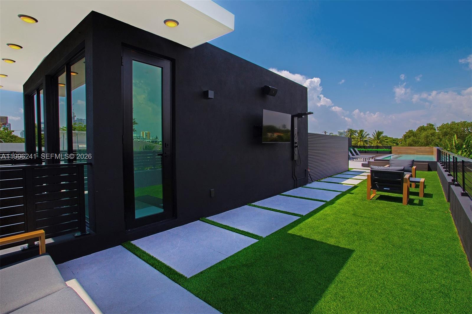 420 SW 15th Rd #420, Miami FL 33129