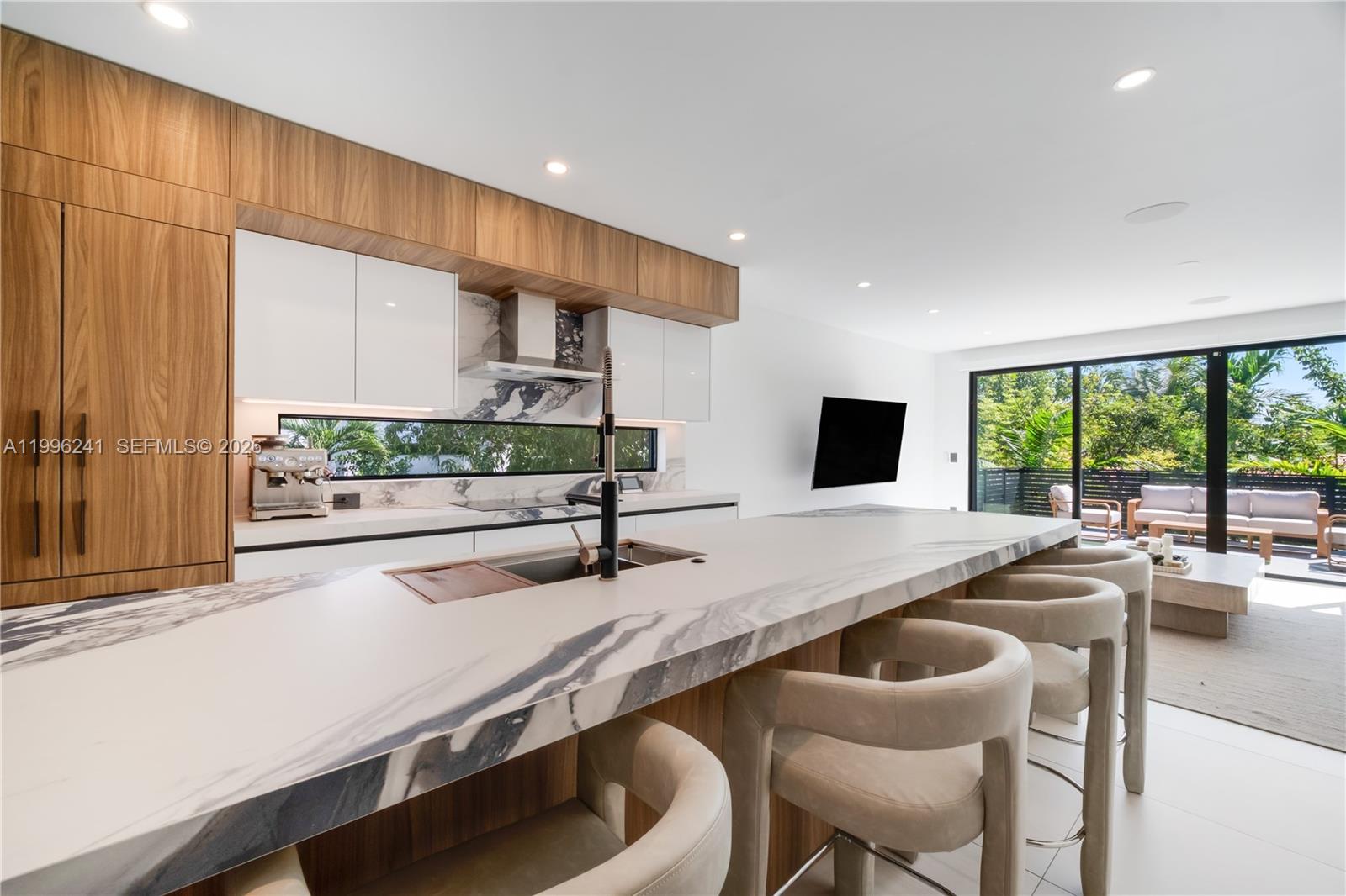 420 SW 15th Rd #420, Miami FL 33129
