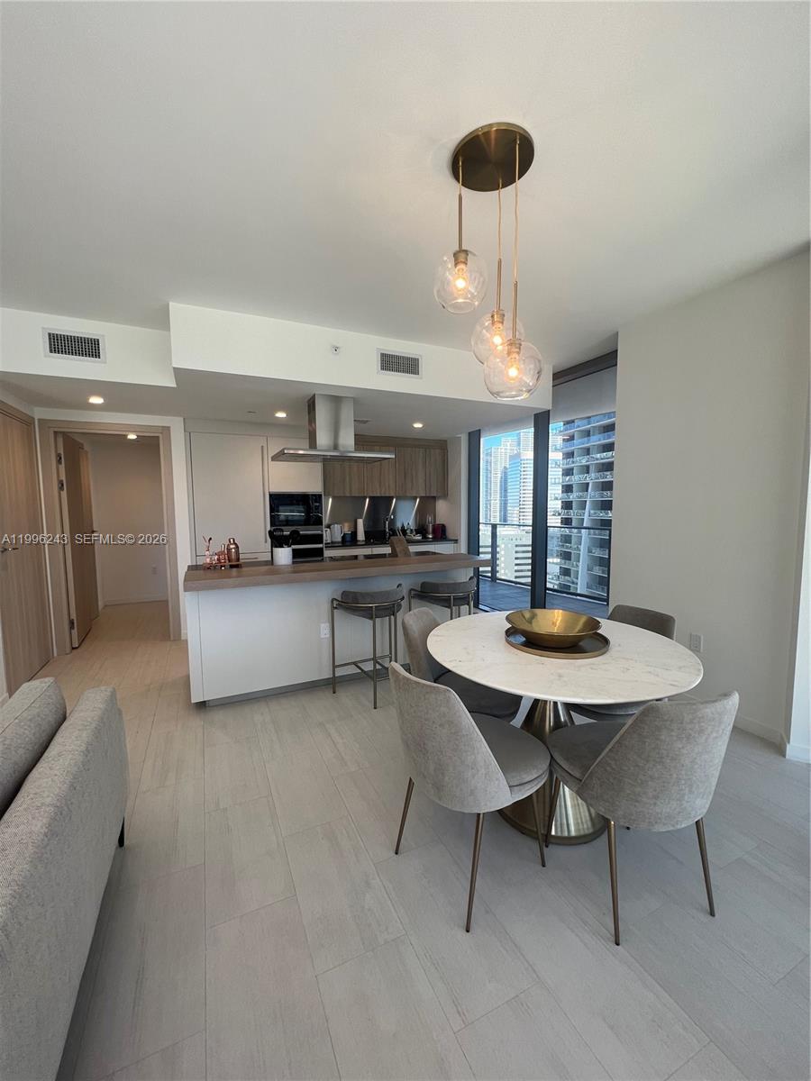 1000 Brickell Plaza #2701, Miami FL 33131