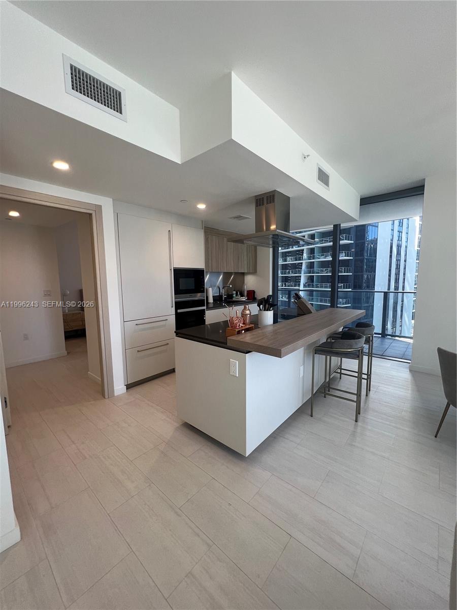 1000 Brickell Plaza #2701, Miami FL 33131