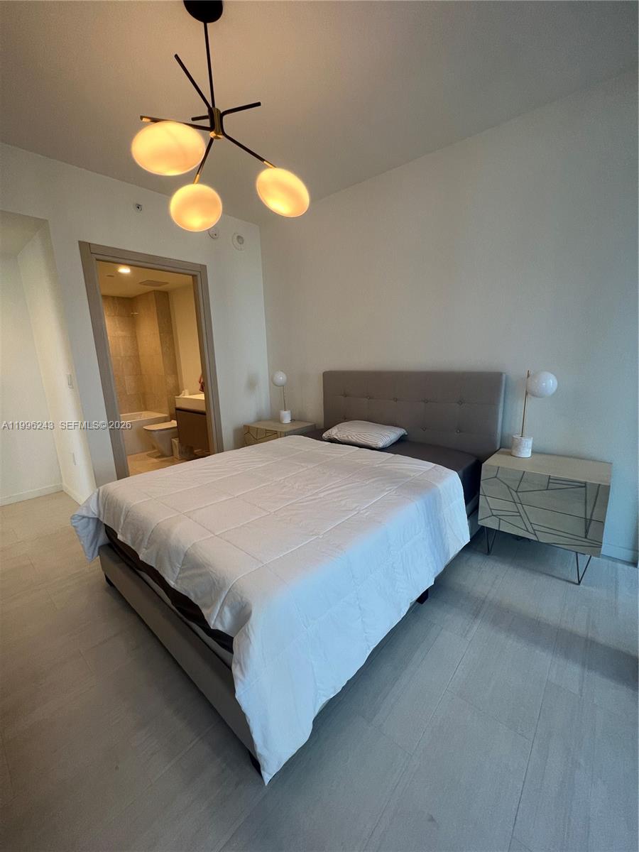 1000 Brickell Plaza #2701, Miami FL 33131