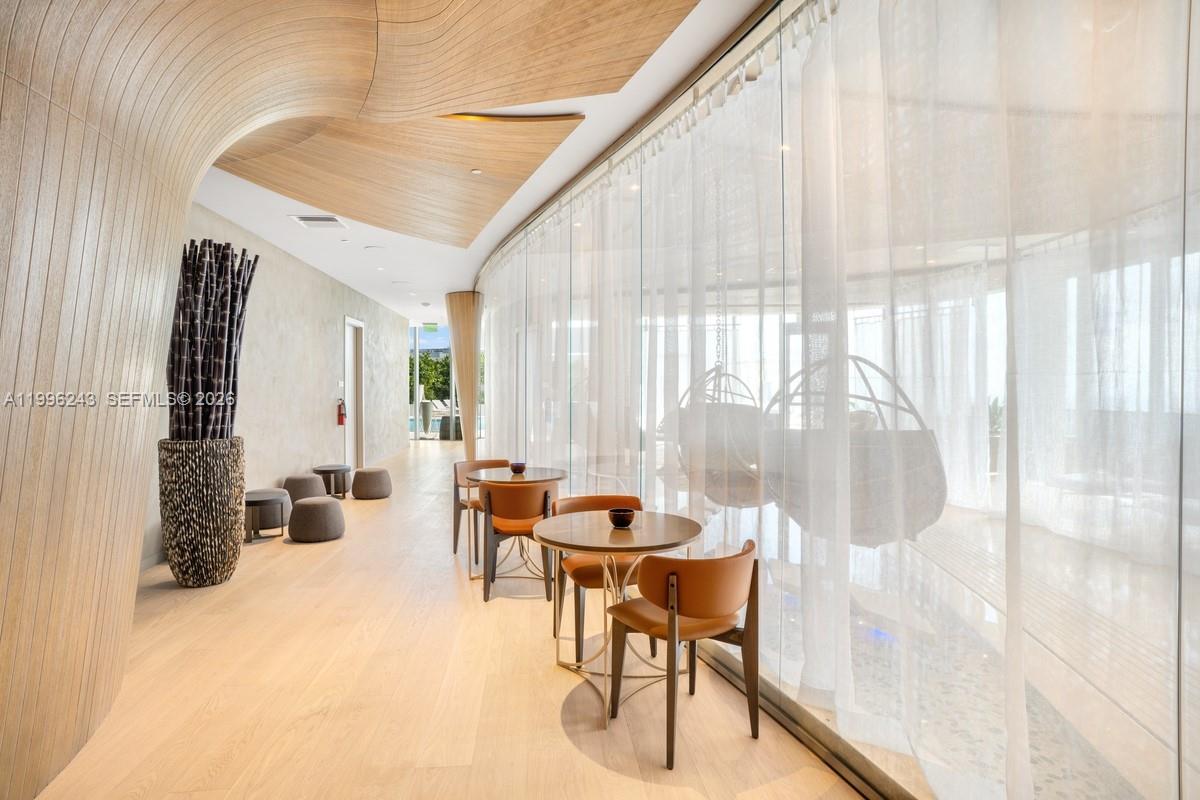 1000 Brickell Plaza #2701, Miami FL 33131