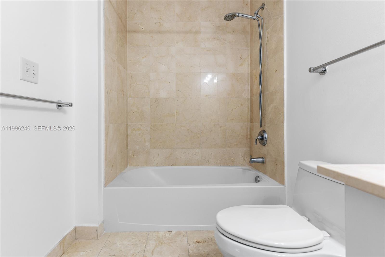 3131 NE 188th St #2-1010, Aventura FL 33180