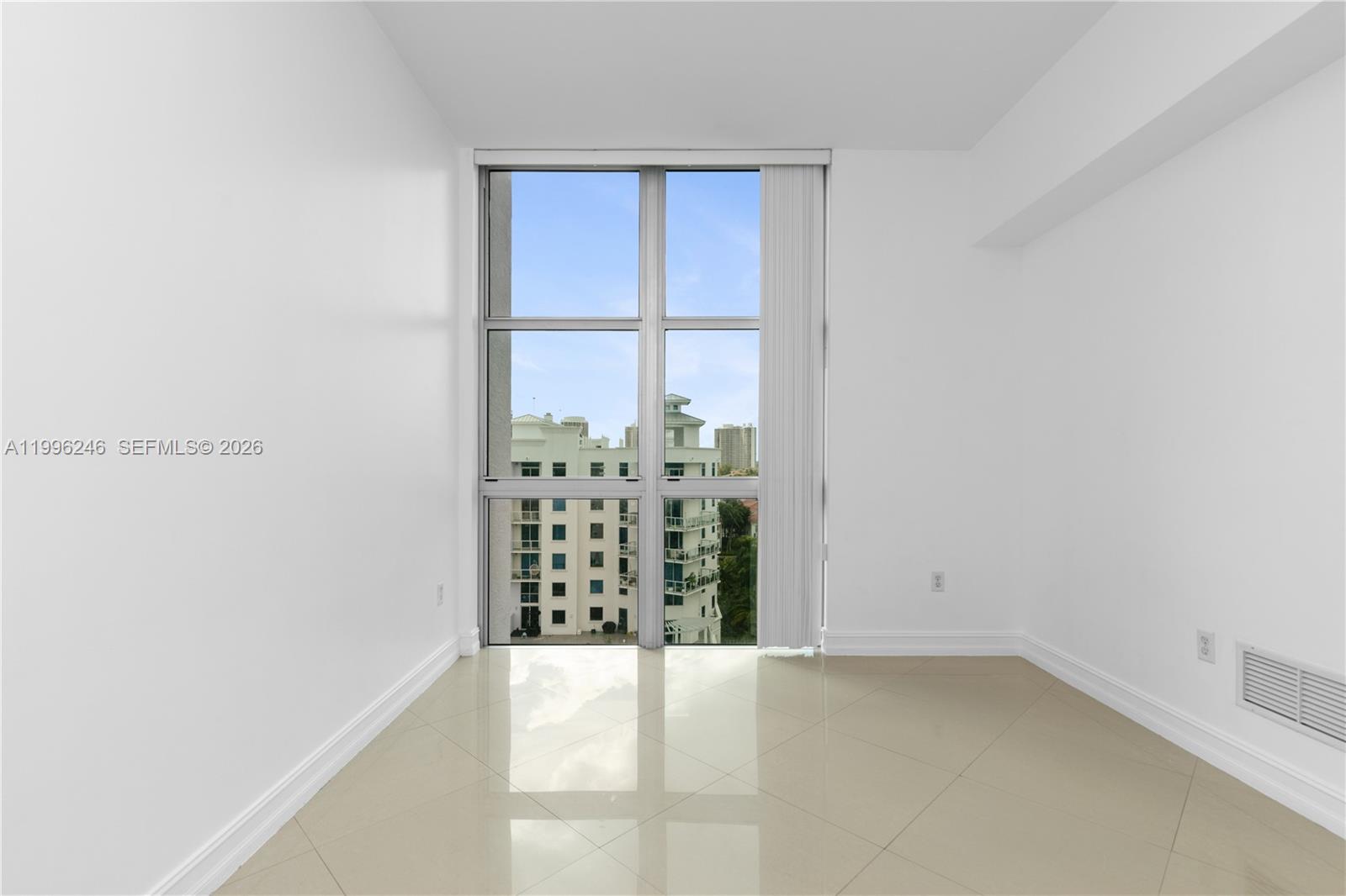 3131 NE 188th St #2-1010, Aventura FL 33180