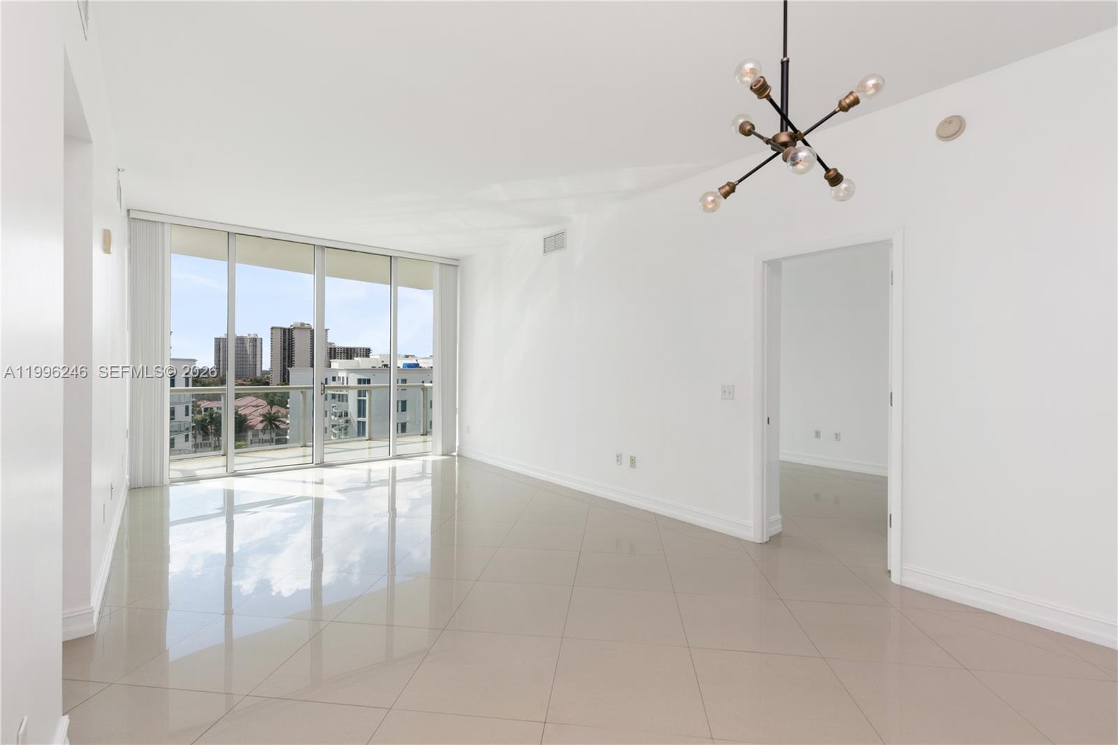 3131 NE 188th St #2-1010, Aventura FL 33180