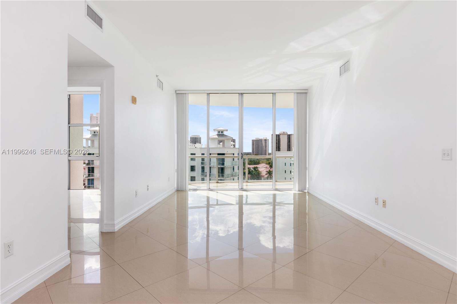 3131 NE 188th St #2-1010, Aventura FL 33180