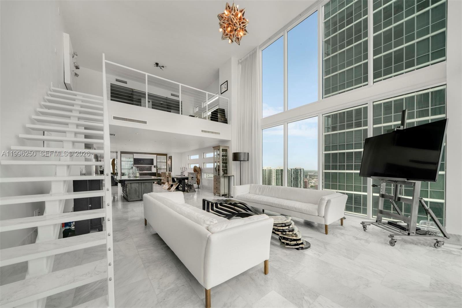 1040 Biscayne Blvd #3304, Miami FL 33132