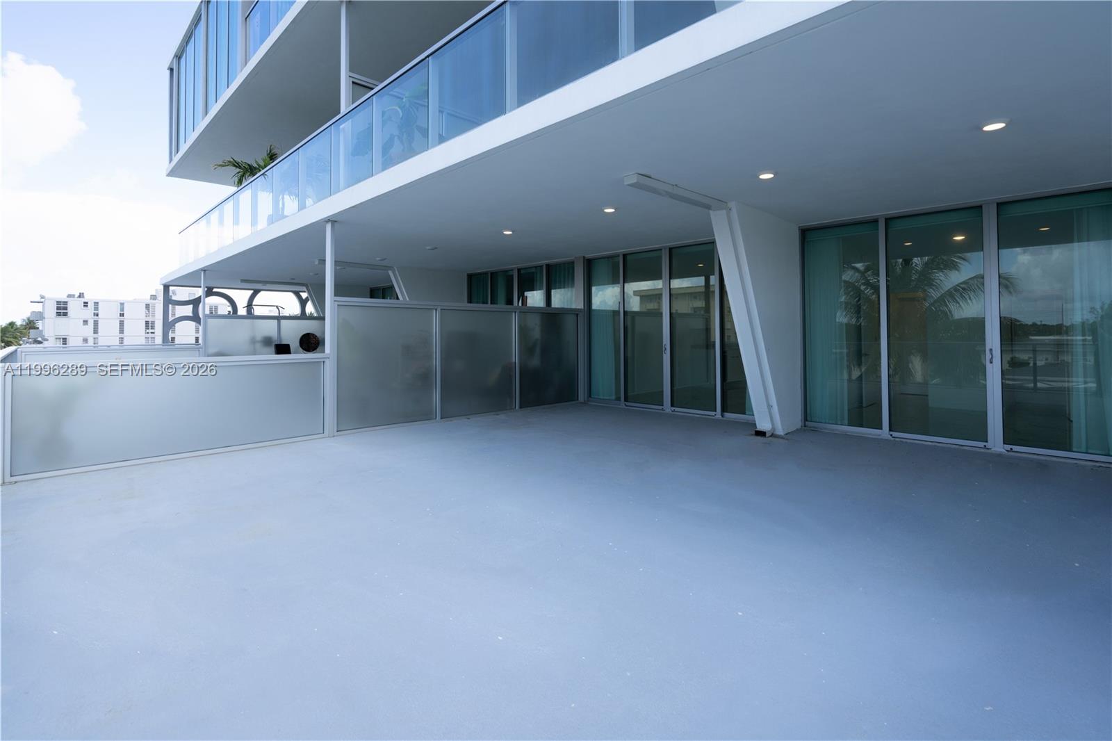 8425 Crespi Blvd #302, Miami Beach FL 33141
