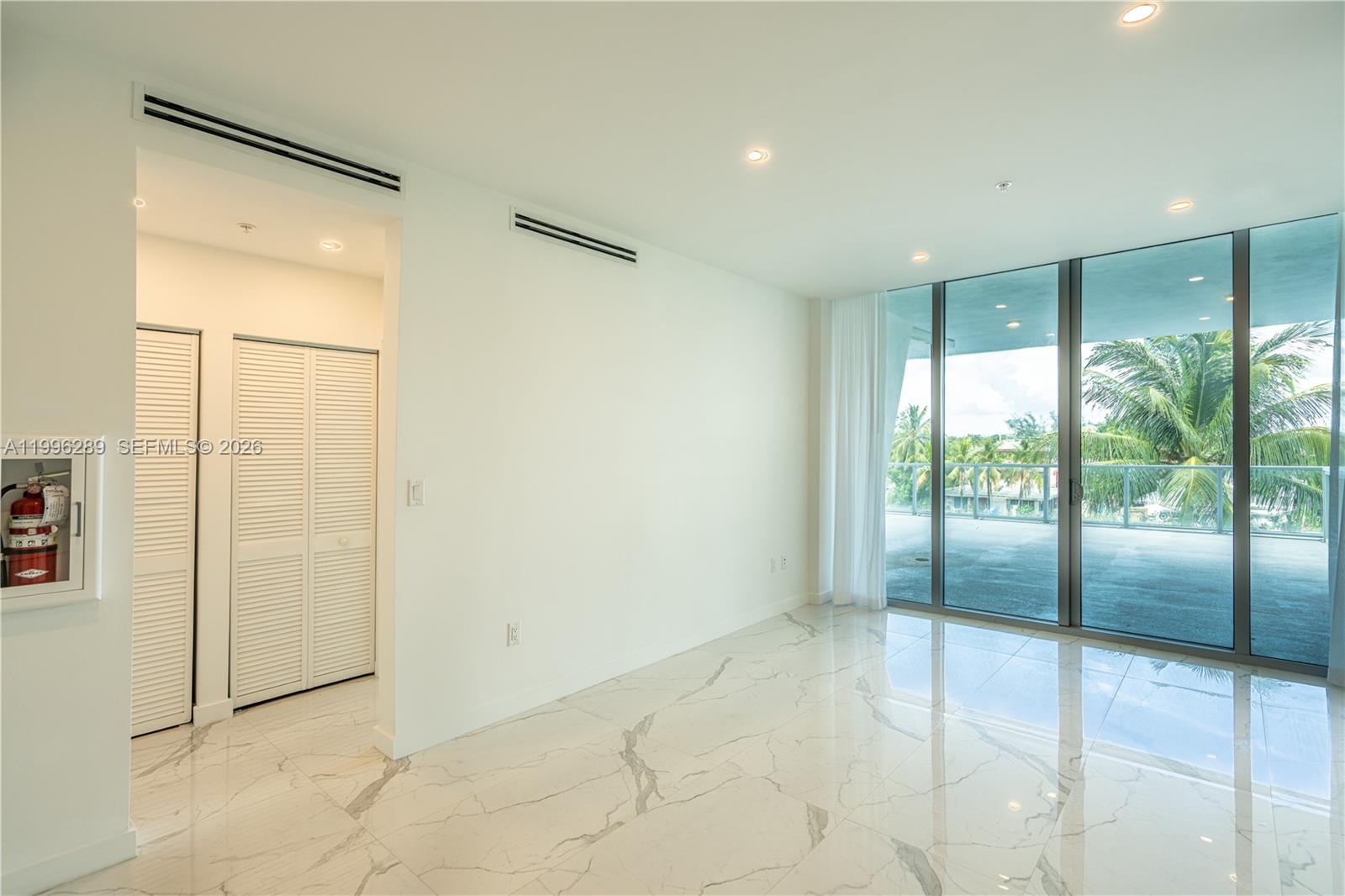 8425 Crespi Blvd #302, Miami Beach FL 33141