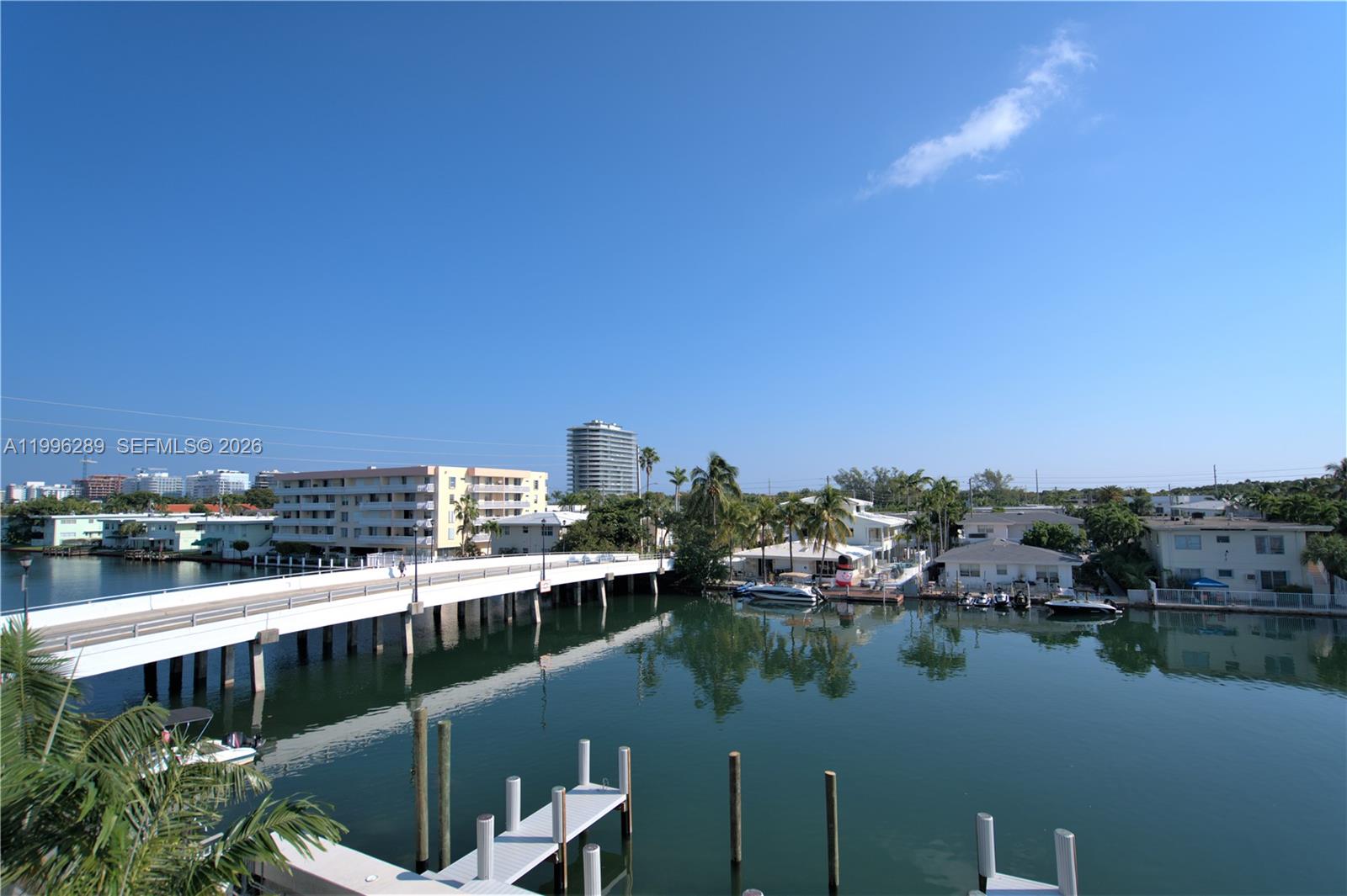 8425 Crespi Blvd #302, Miami Beach FL 33141