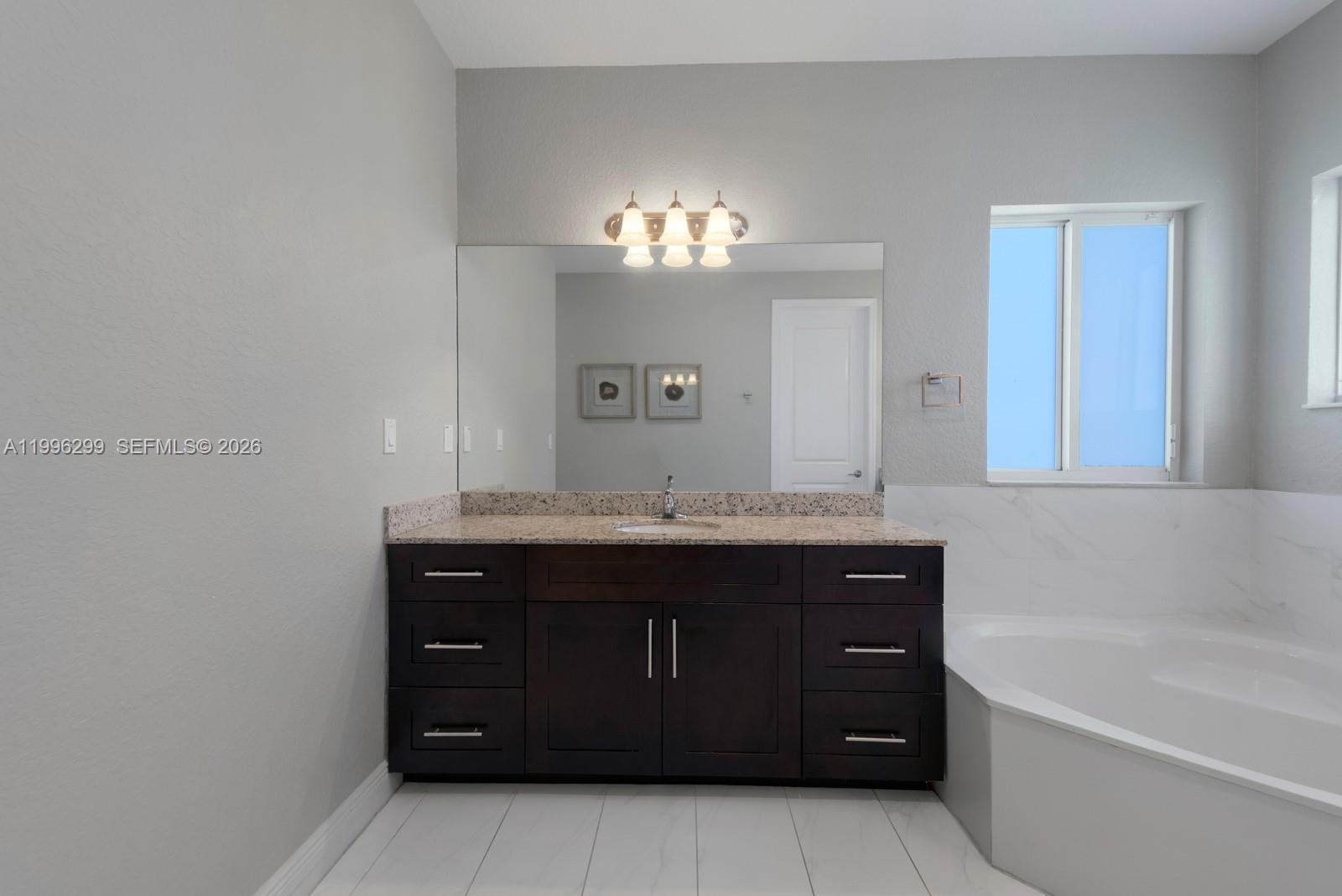 19781 SW 84th Ct, Cutler Bay FL 33189
