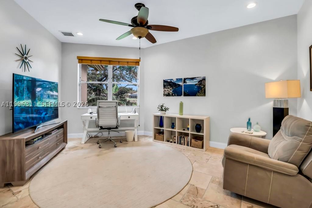 5328 E Leitner Dr, Coral Springs FL 33067