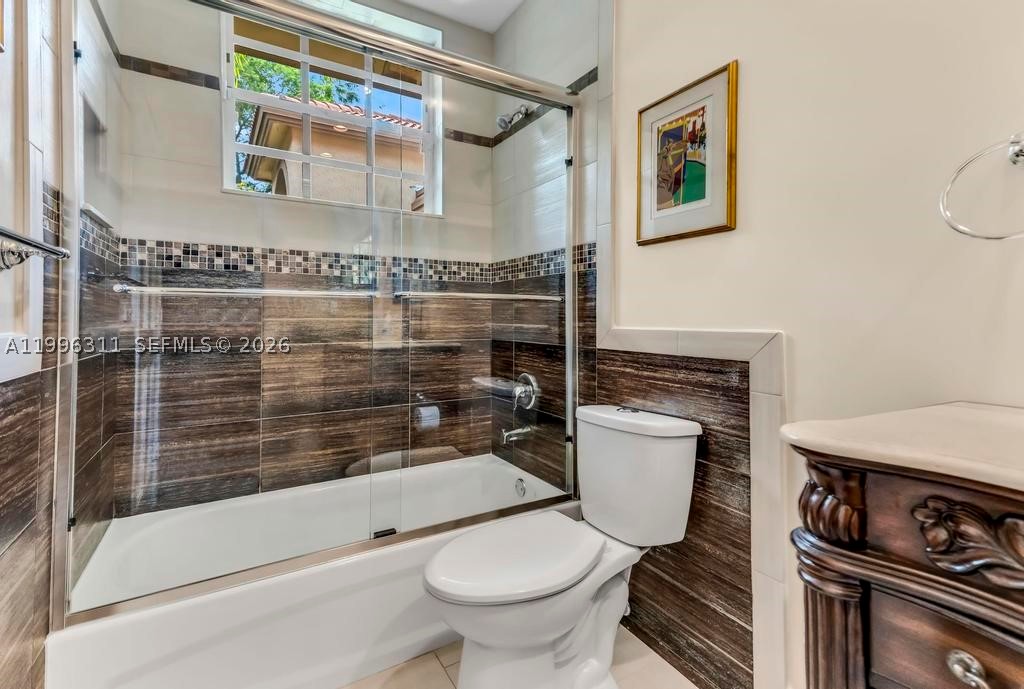 5328 E Leitner Dr, Coral Springs FL 33067