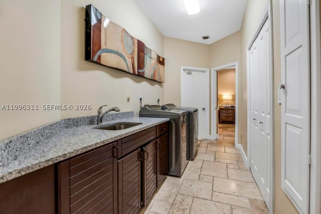5328 E Leitner Dr, Coral Springs FL 33067