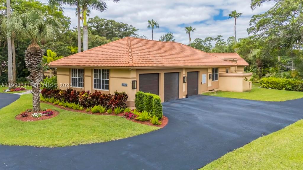 5328 E Leitner Dr, Coral Springs FL 33067