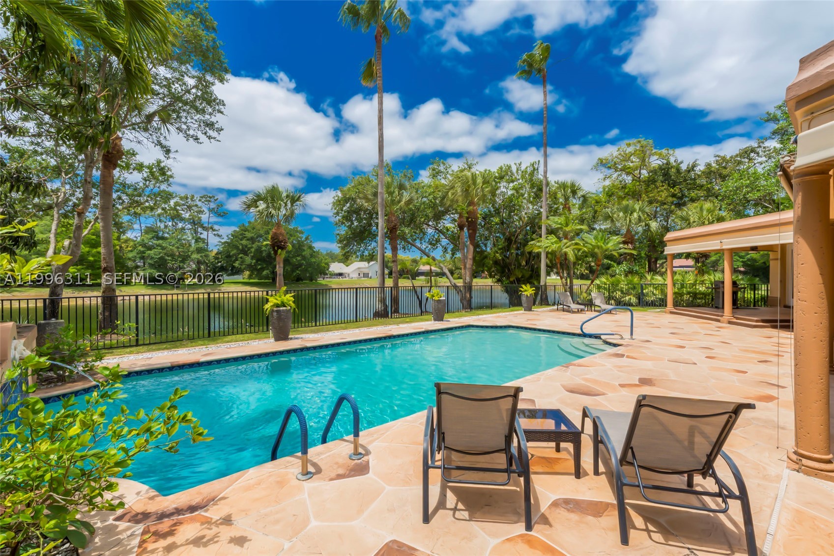 5328 E Leitner Dr, Coral Springs FL 33067