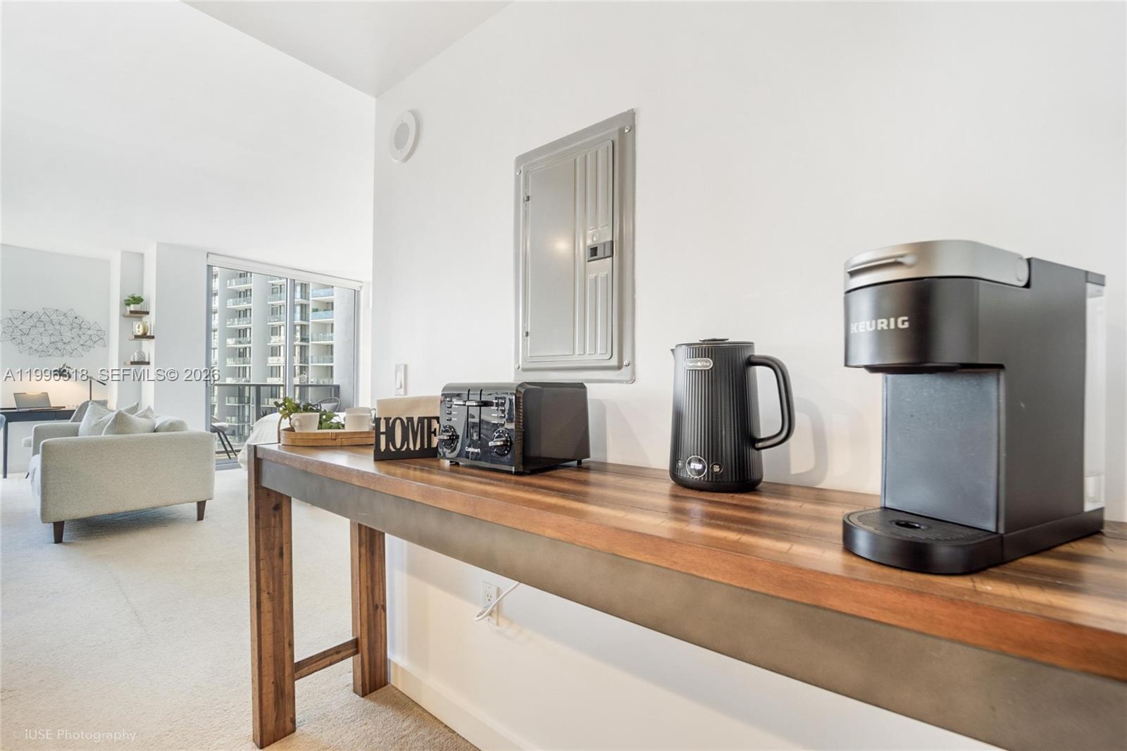 31 SE 6th St #2703, Miami FL 33131