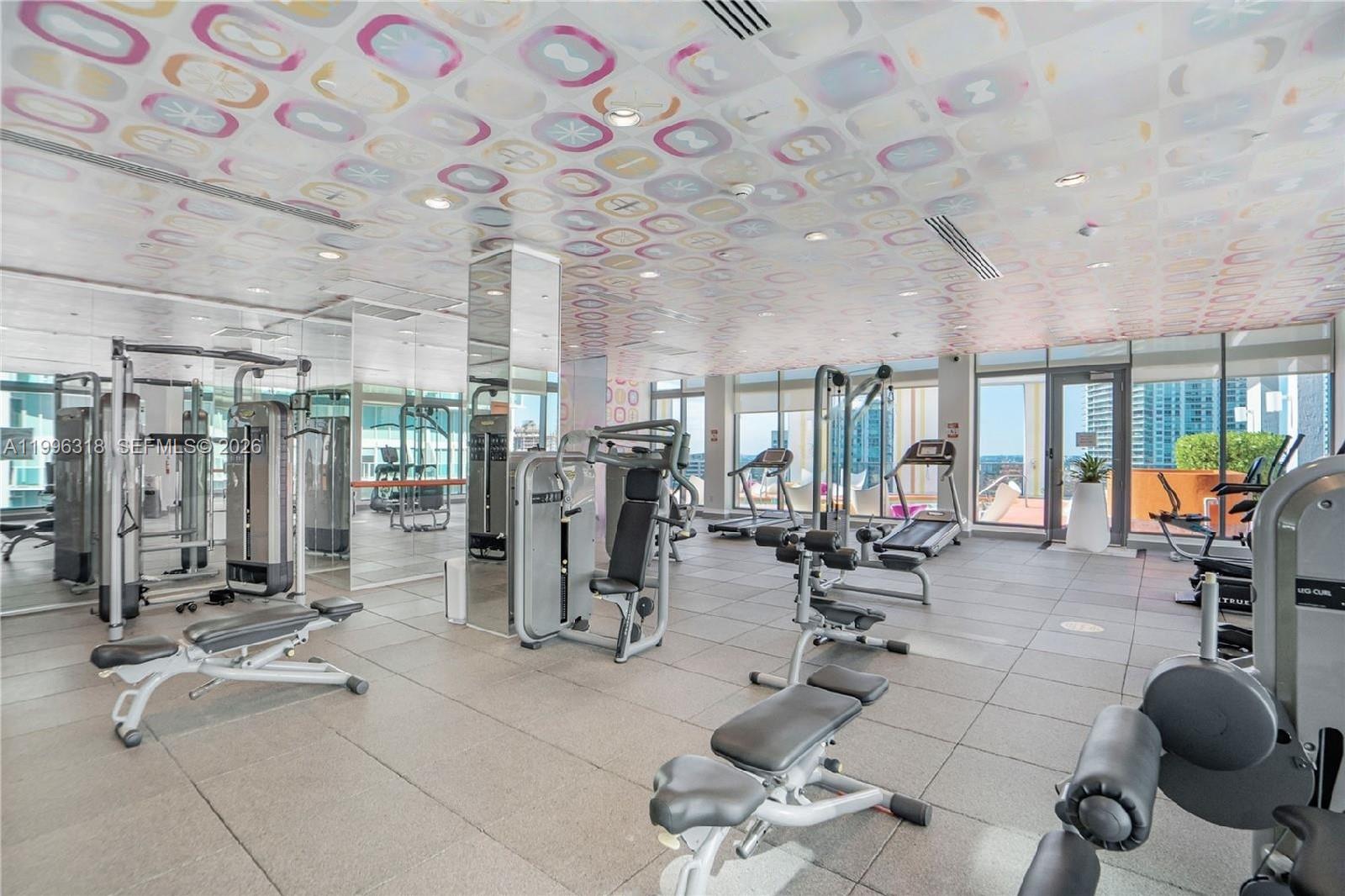 31 SE 6th St #2703, Miami FL 33131