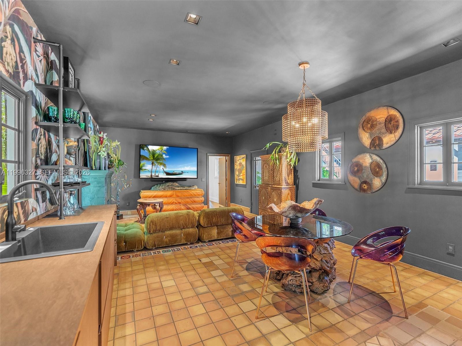 1321 Tyler St, Hollywood FL 33019