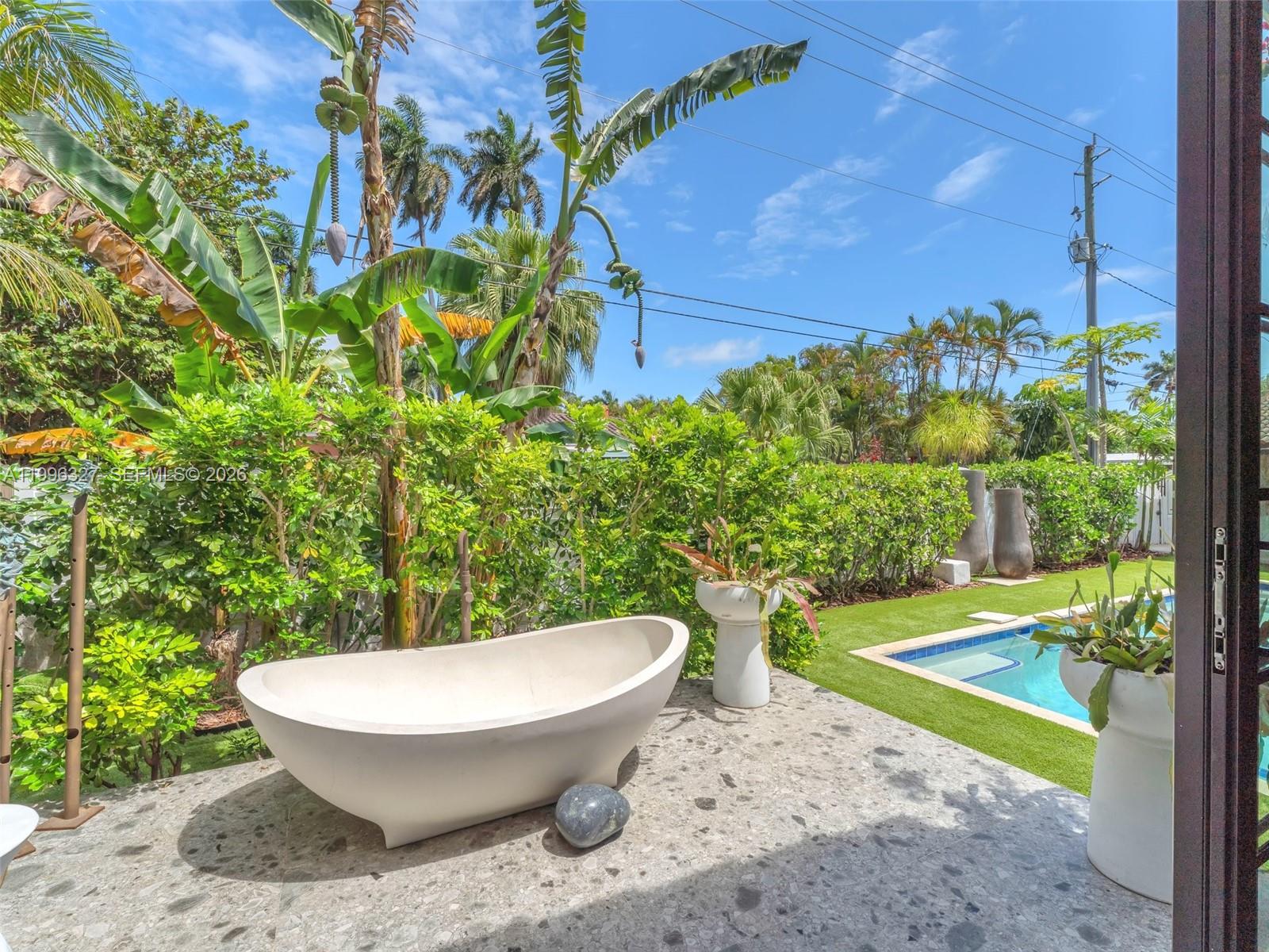 1321 Tyler St, Hollywood FL 33019