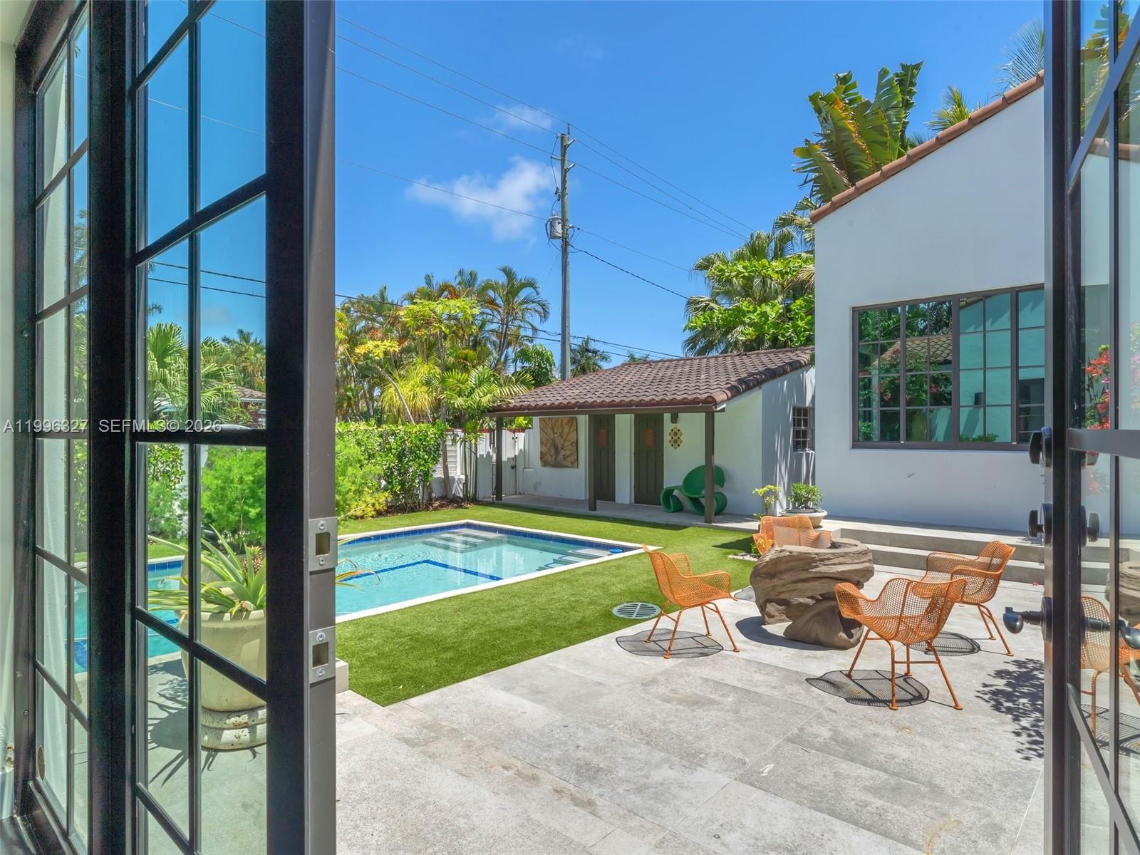 1321 Tyler St, Hollywood FL 33019