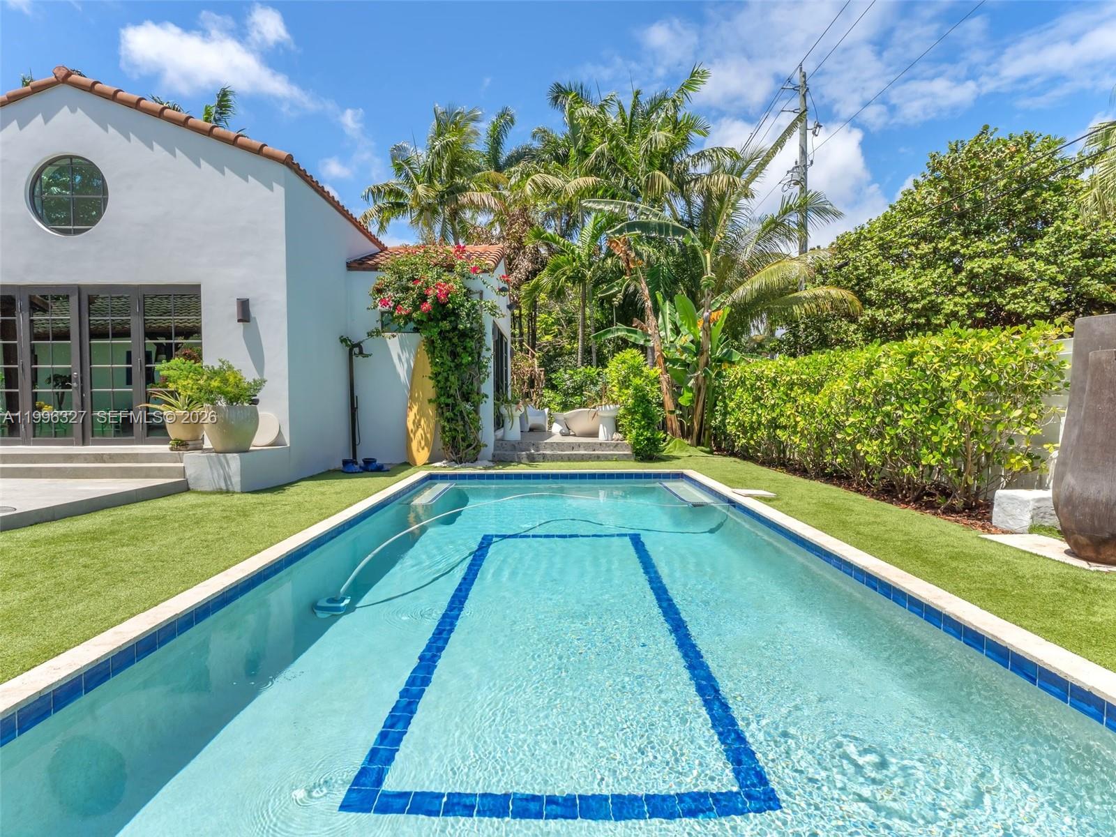1321 Tyler St, Hollywood FL 33019