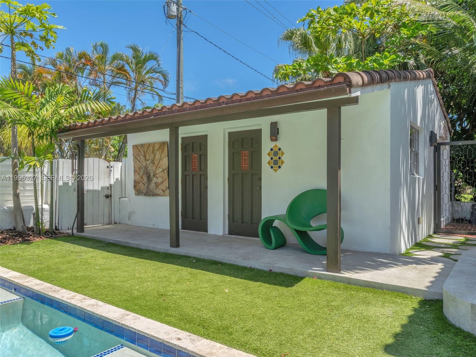 1321 Tyler St, Hollywood FL 33019