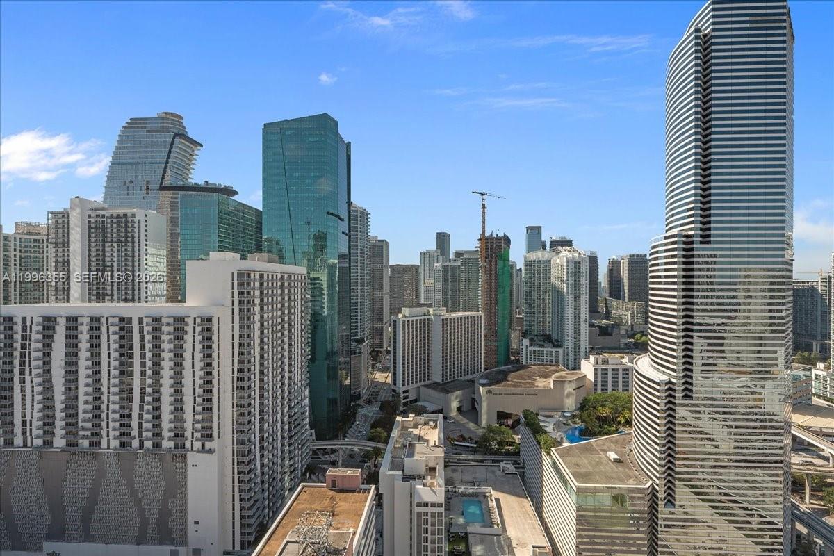151 SE 1st St #3107, Miami FL 33131