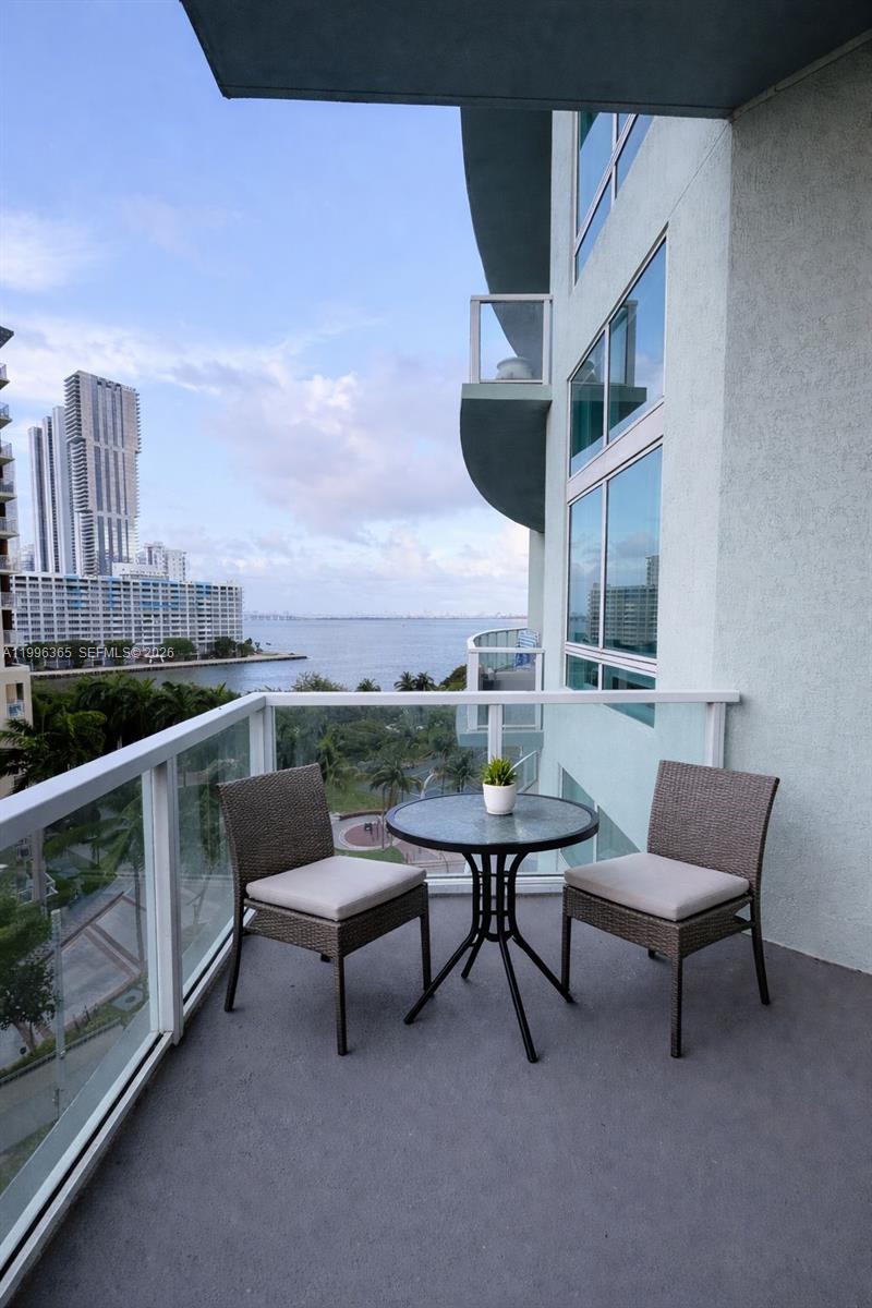 1900 N Bayshore Dr #910, Miami FL 33132