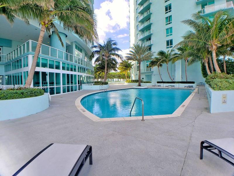 1900 N Bayshore Dr #910, Miami FL 33132