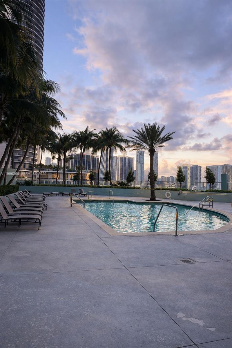 1900 N Bayshore Dr #910, Miami FL 33132