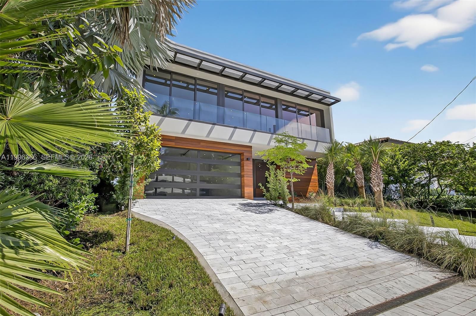 620 Solar Isle Dr, Fort Lauderdale FL 33301