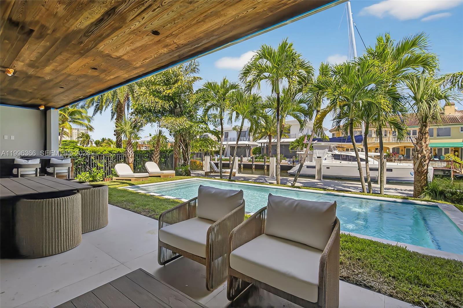 620 Solar Isle Dr, Fort Lauderdale FL 33301