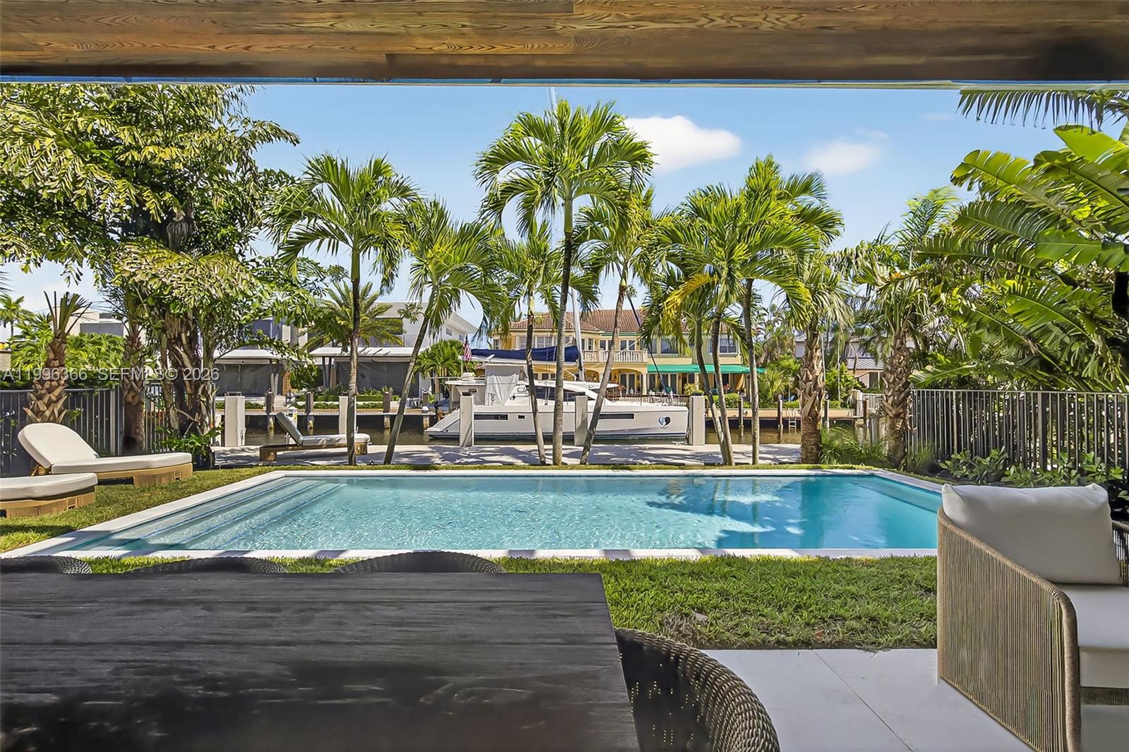 620 Solar Isle Dr, Fort Lauderdale FL 33301
