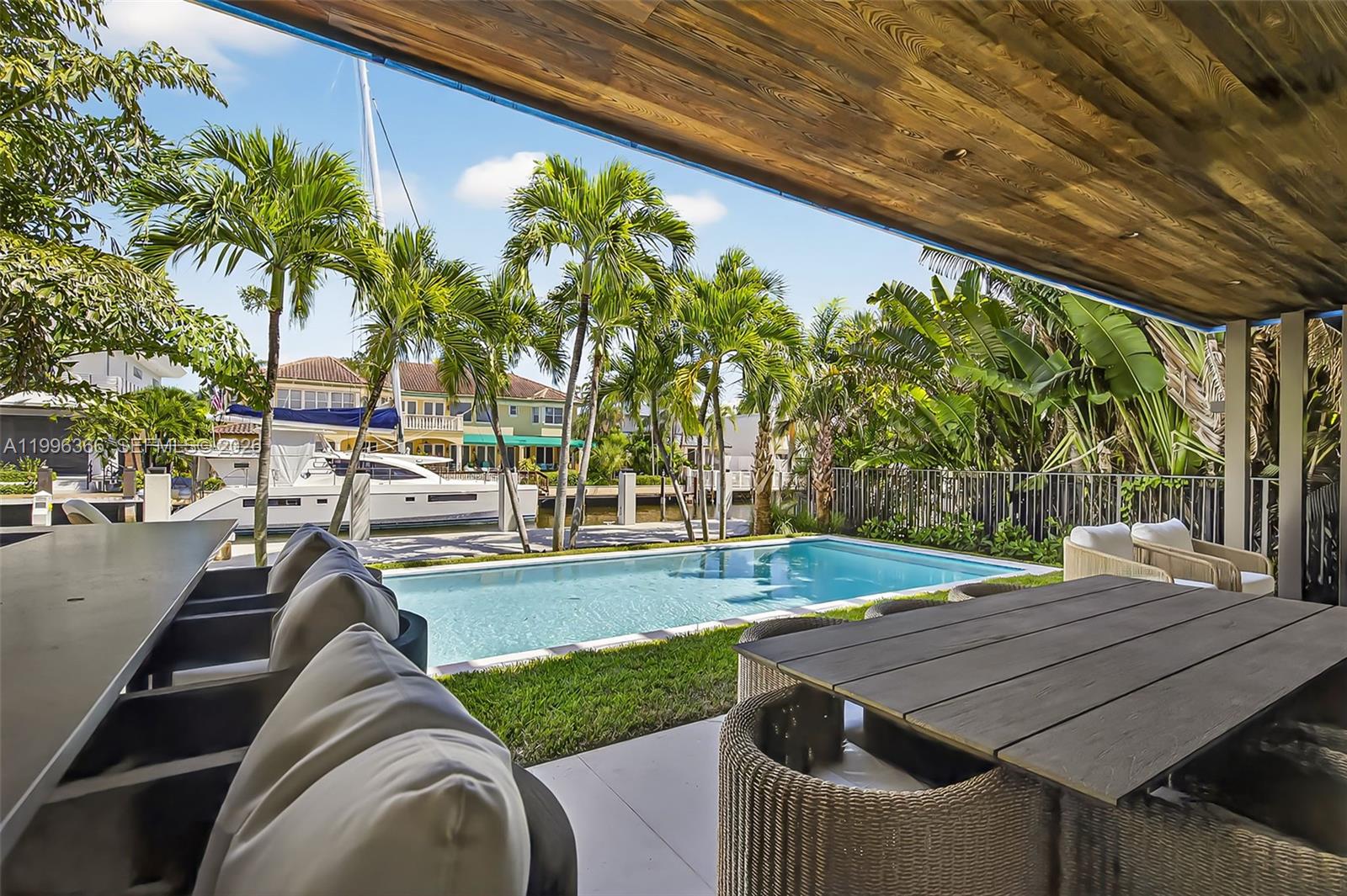 620 Solar Isle Dr, Fort Lauderdale FL 33301