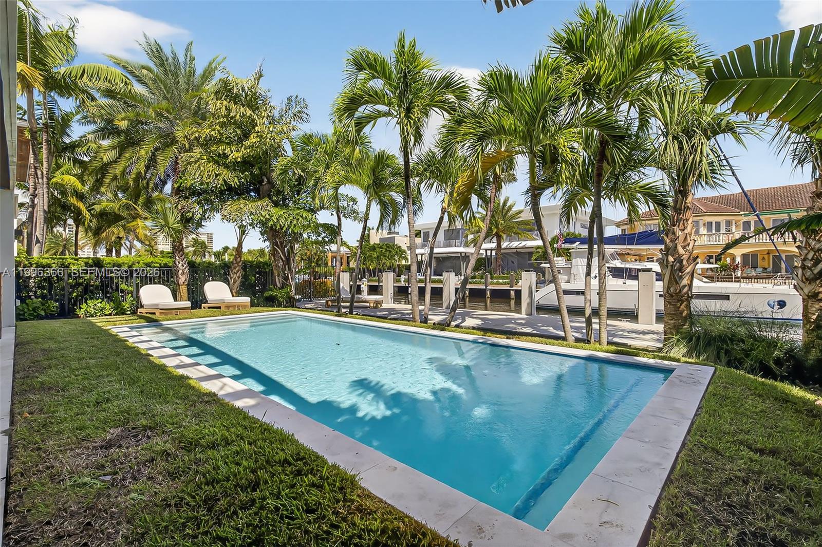 620 Solar Isle Dr, Fort Lauderdale FL 33301