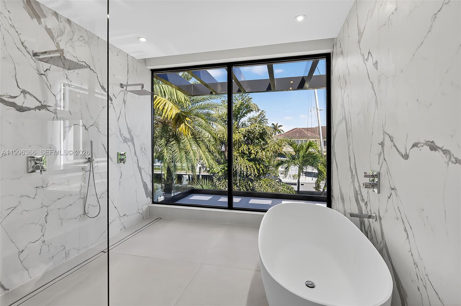 620 Solar Isle Dr, Fort Lauderdale FL 33301