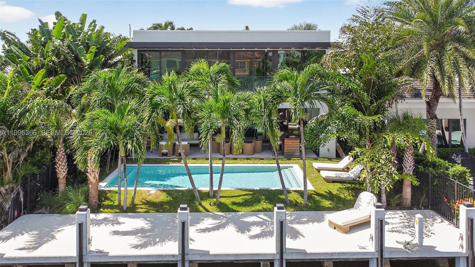 620 Solar Isle Dr, Fort Lauderdale FL 33301