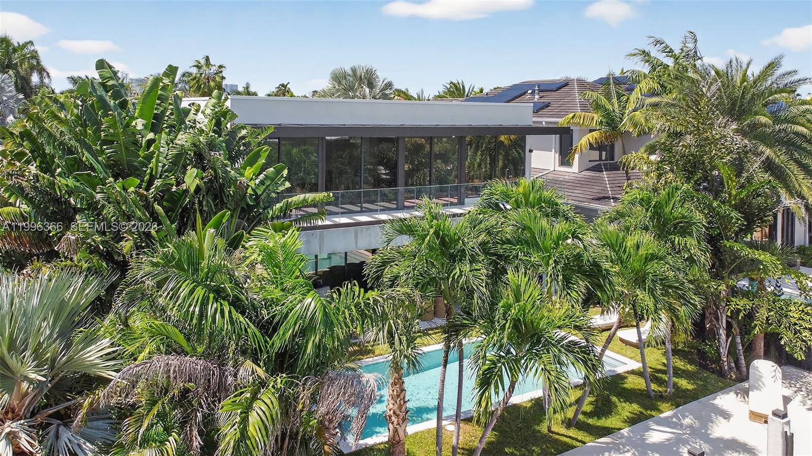 620 Solar Isle Dr, Fort Lauderdale FL 33301