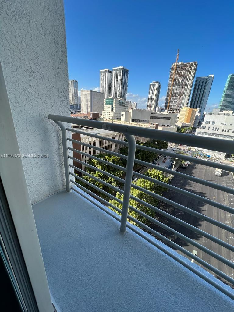 133 NE 2nd Ave #1011, Miami FL 33132