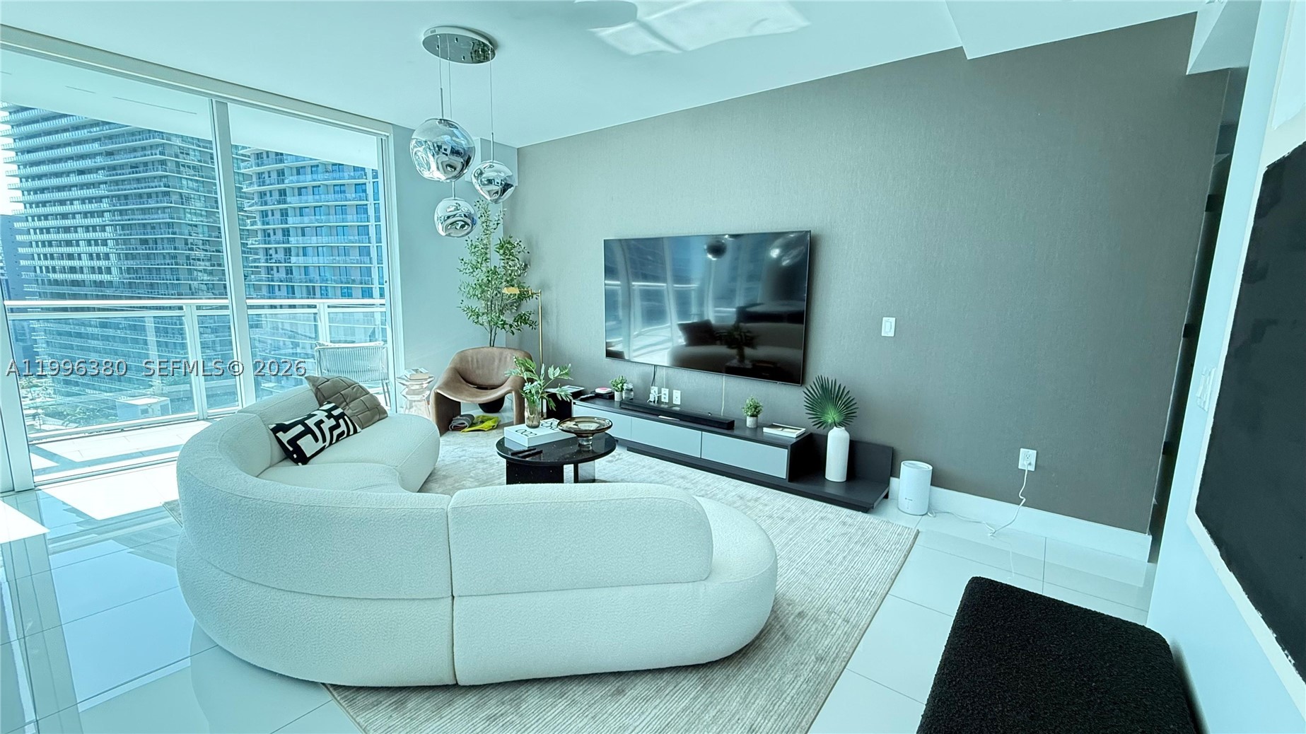1080 Brickell Ave #1801, Miami FL 33131