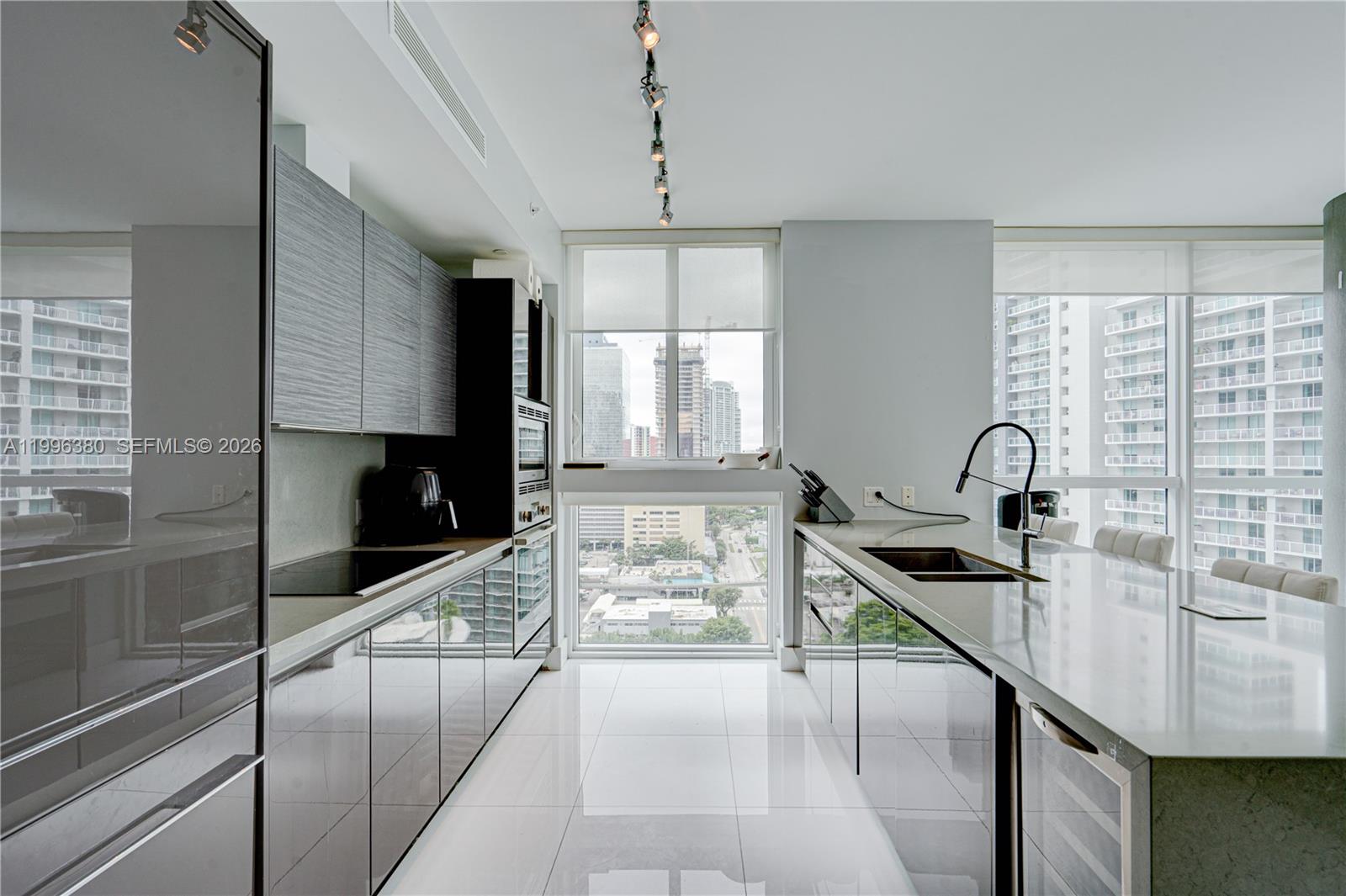 1080 Brickell Ave #1801, Miami FL 33131