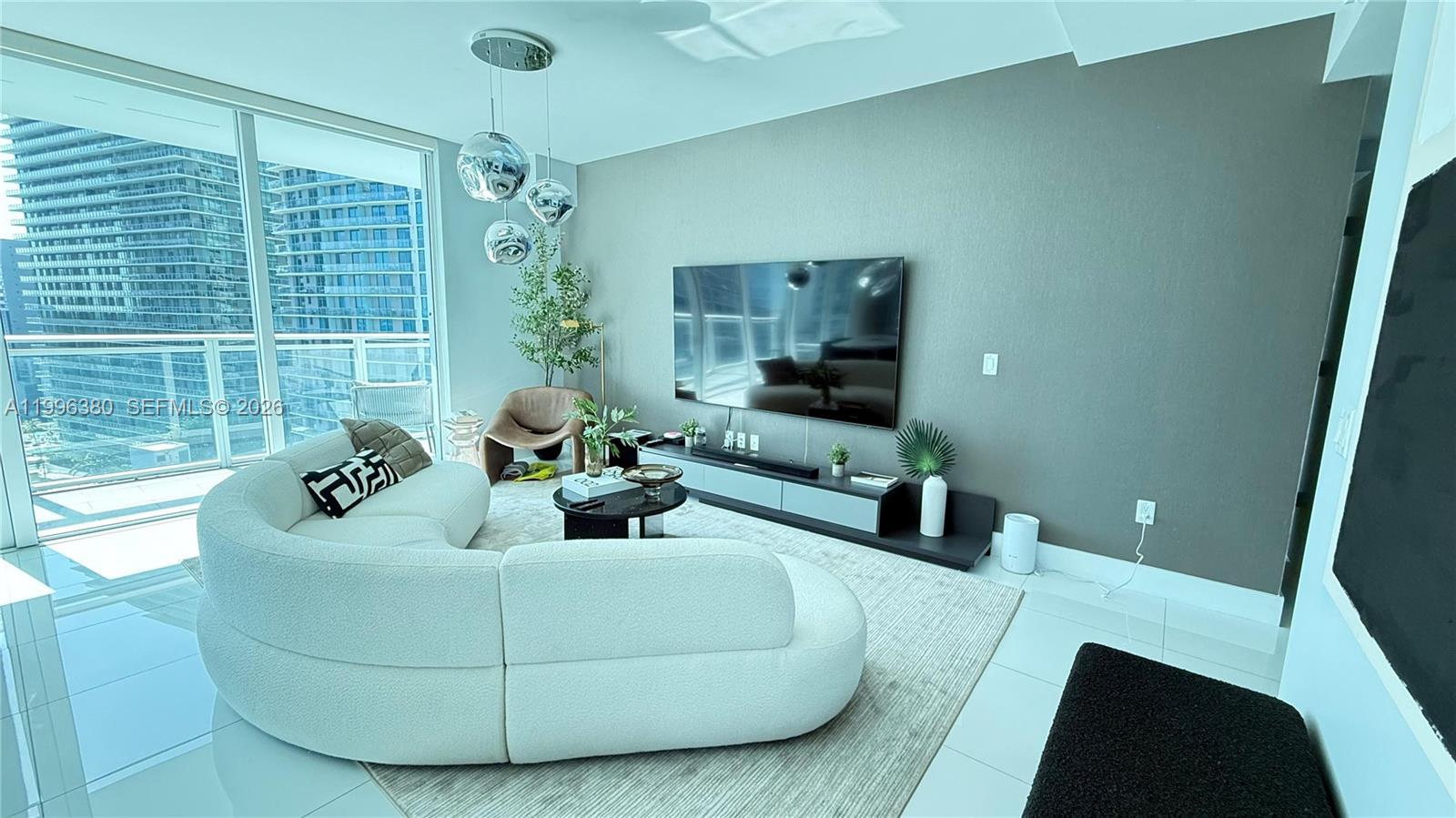 1080 Brickell Ave #1801, Miami FL 33131