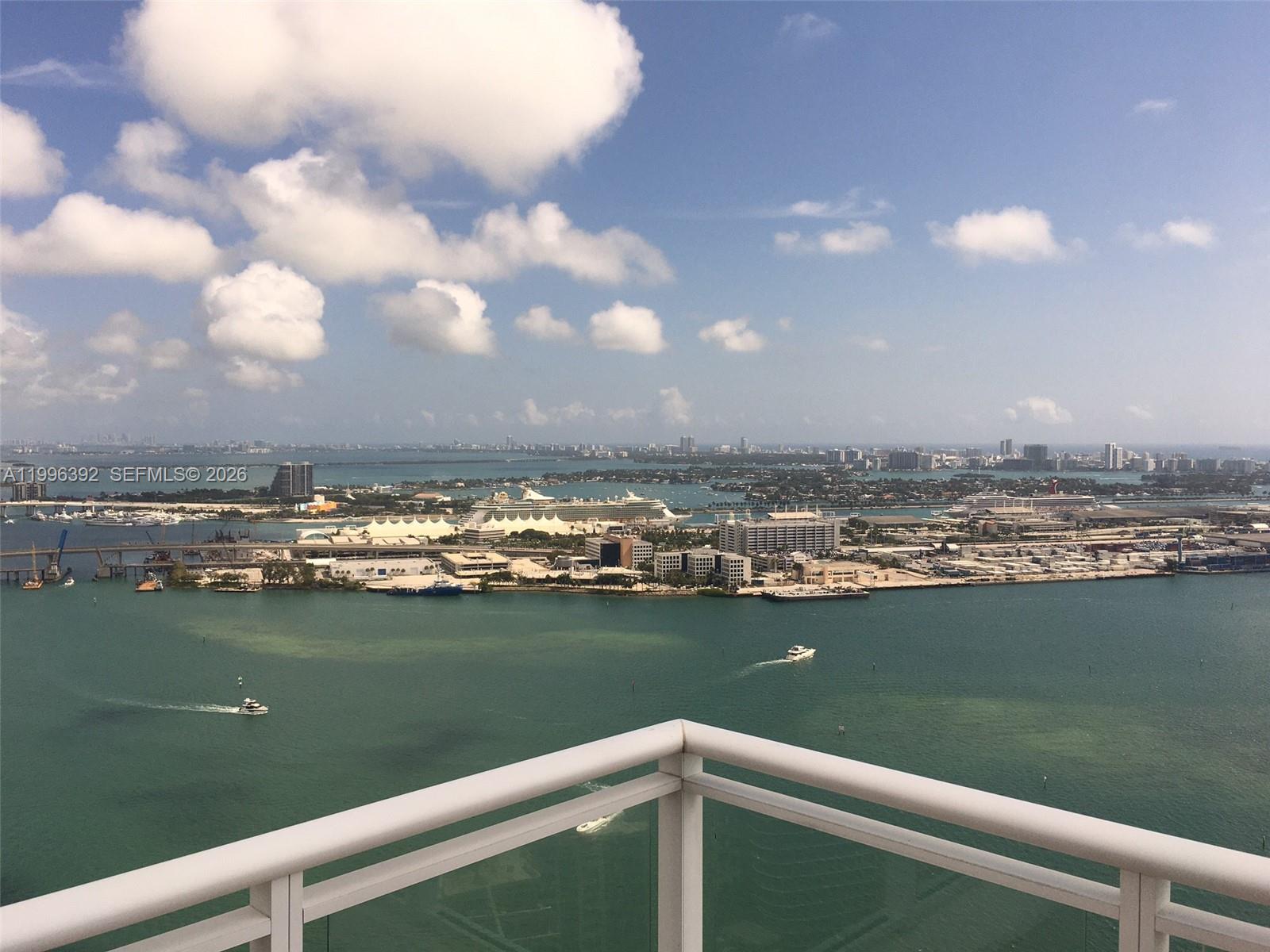 900 Brickell Key Blvd #PH3403, Miami FL 33131