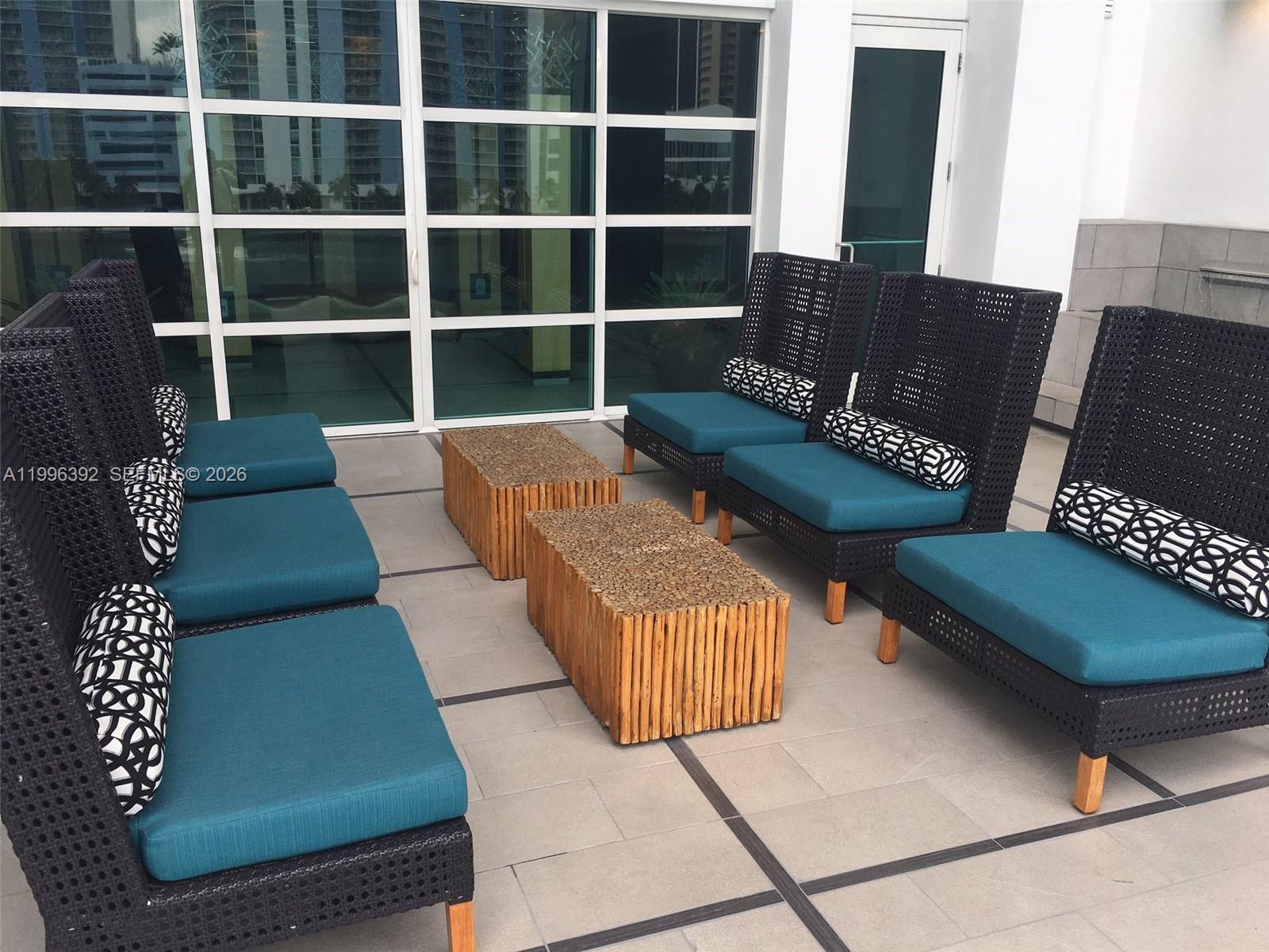 900 Brickell Key Blvd #PH3403, Miami FL 33131