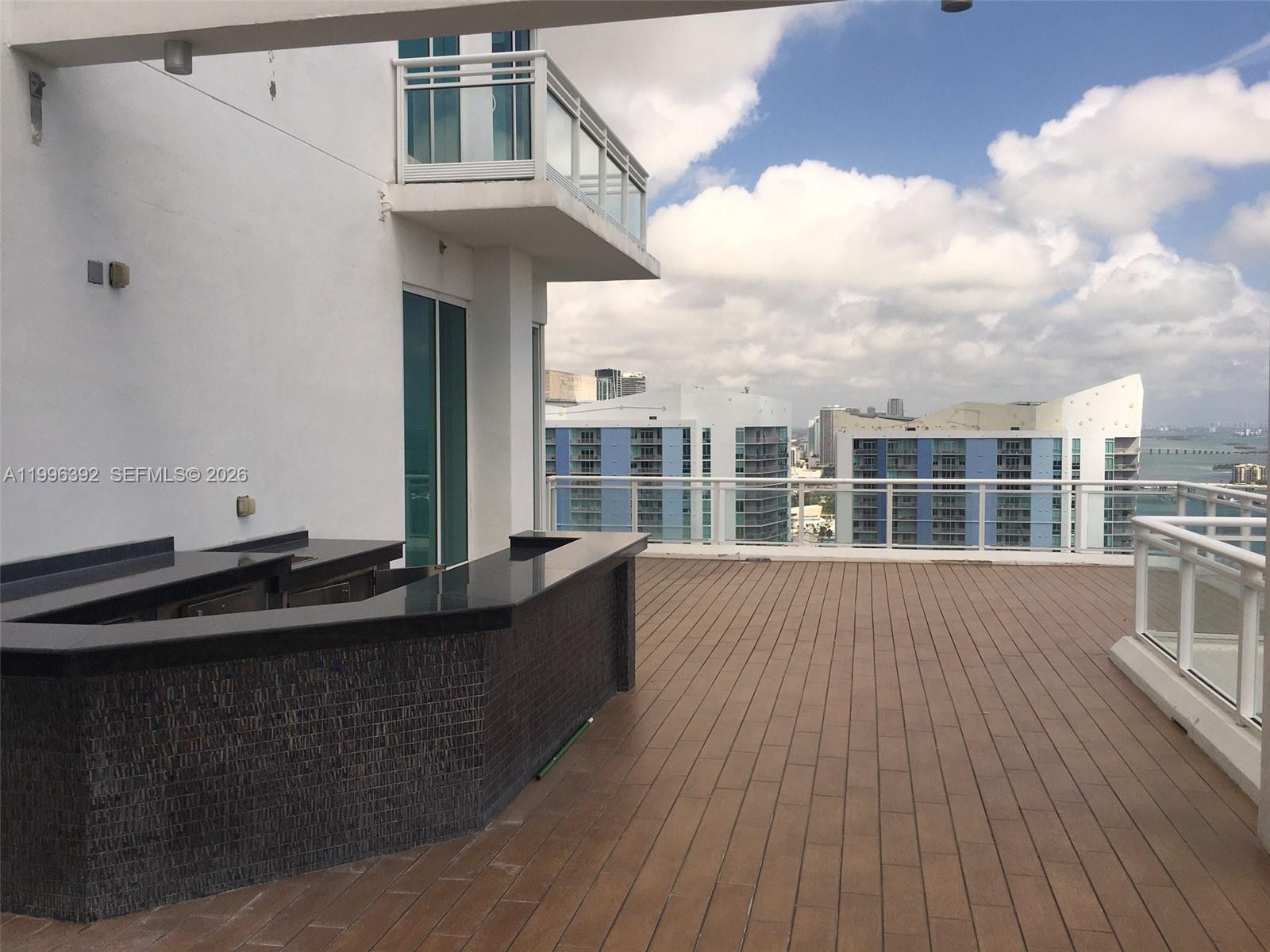 900 Brickell Key Blvd #PH3403, Miami FL 33131
