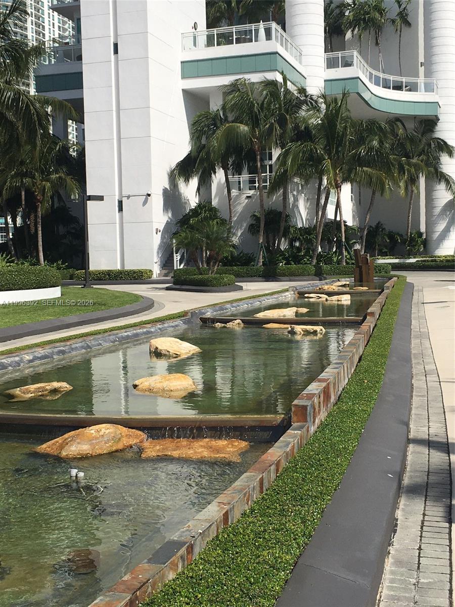 900 Brickell Key Blvd #PH3403, Miami FL 33131